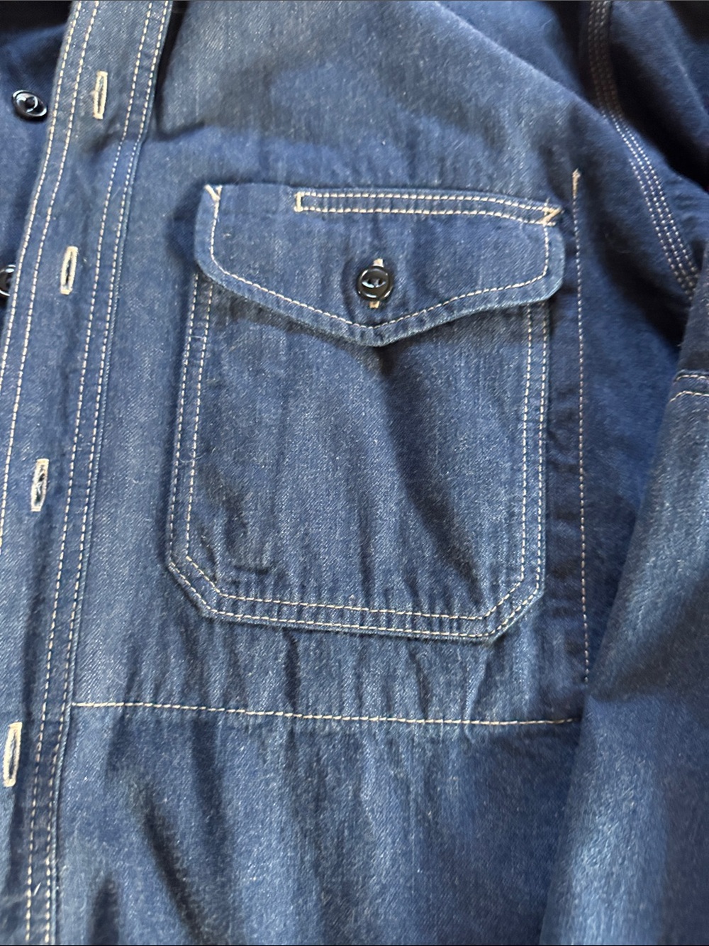 Filson Men's Indigo Denim Work shirt - Medium - Picture 6 of 7